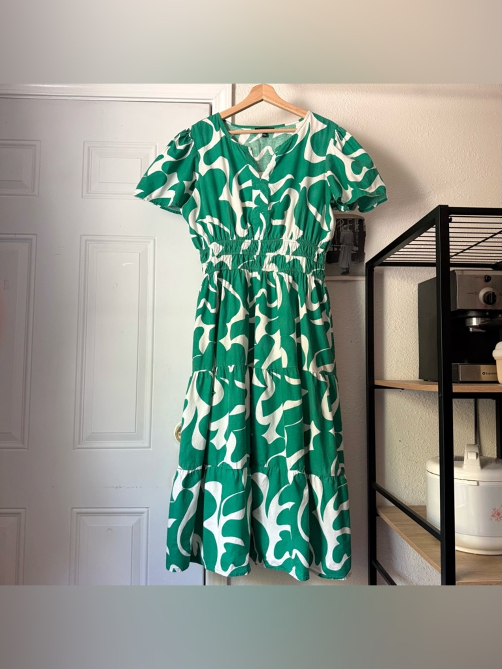 MEADOW‎ RHODES green white tropical abstract tiered short sleeve midi dress